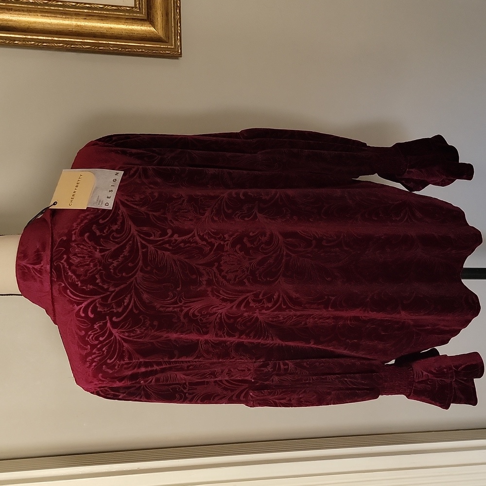 Cherrybetty Floral Print Velvet Blouse - Picture 3 of 6